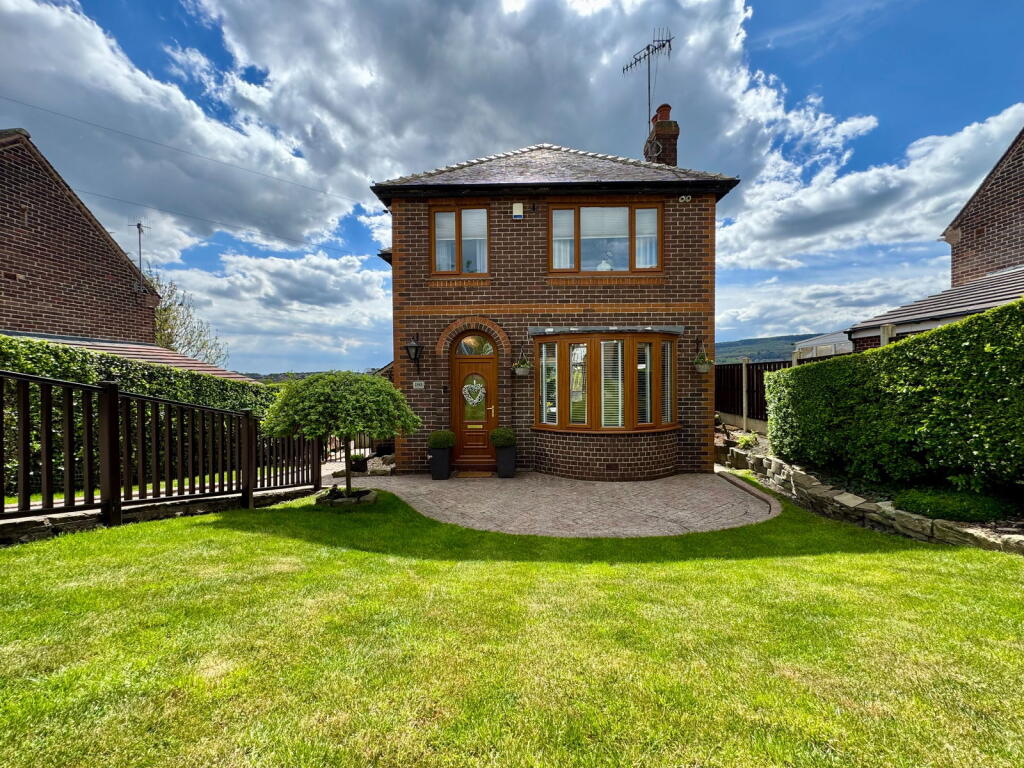3-bed detached on Mortomley Lane, High Green, Sheffield, S35 3HU, £350,000