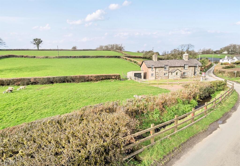 Main image of property: Waddicombe