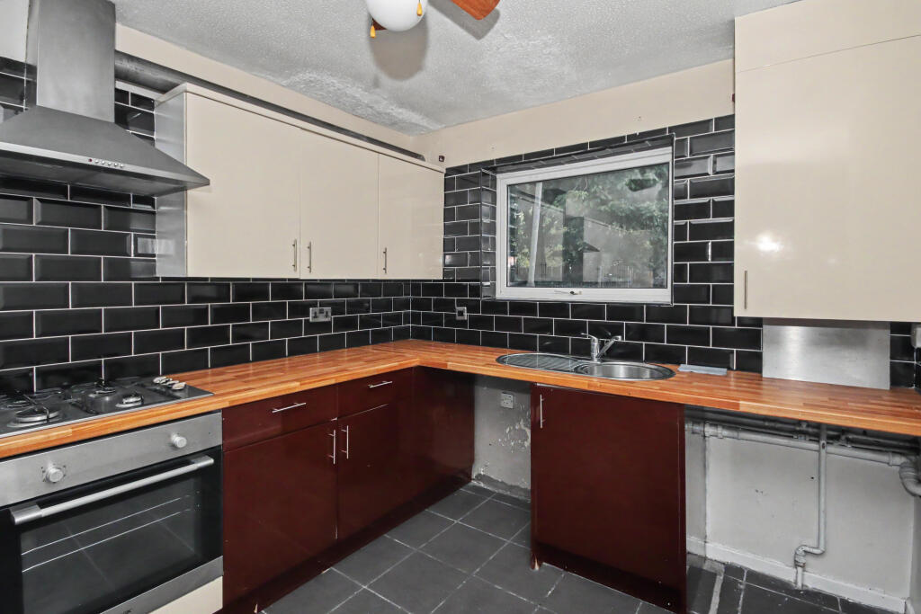 House in Peterborough - View 4