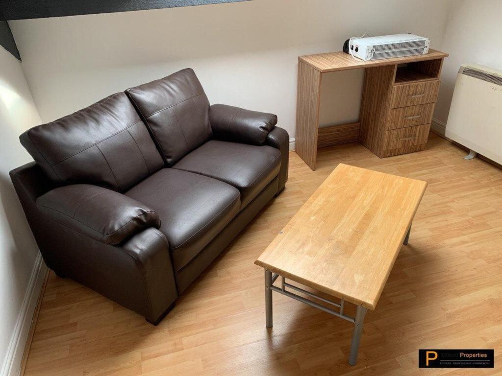 Main image of property: Woodsley Road, Hyde Park