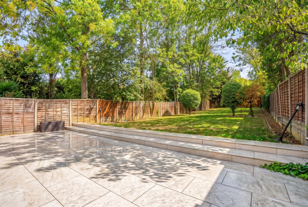 House in London - View 4