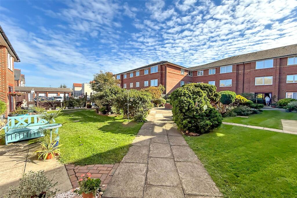 Irvine Road, Littlehampton, West Sussex - View 3