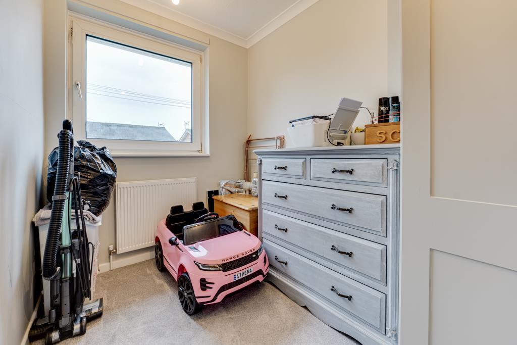 House in Burton Latimer - More
