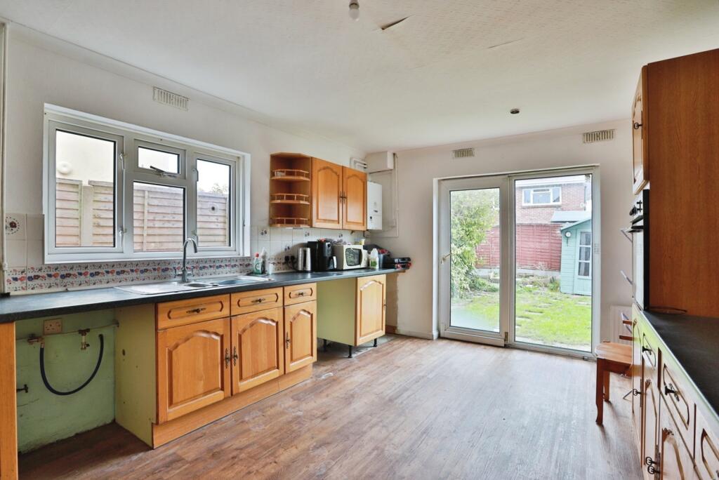 House in Poole - View 4