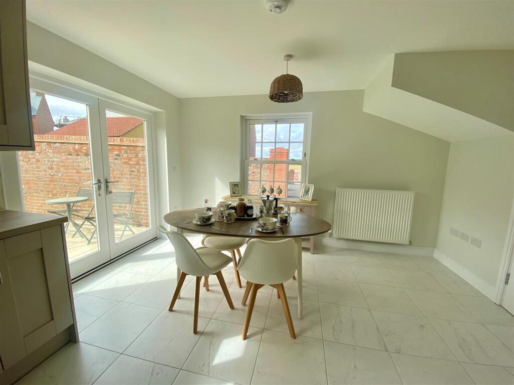 Saltash Place, Poundbury, Dorset photo 3