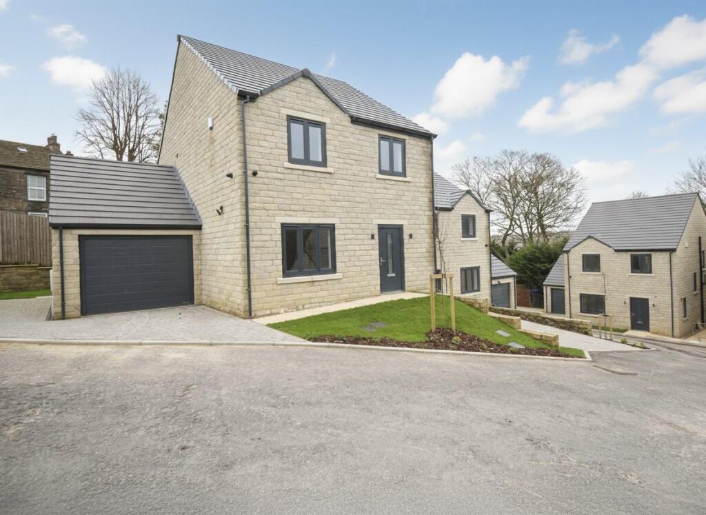 Main image of property: 11 Headland Lane, Earlsheaton, WF12 8JS