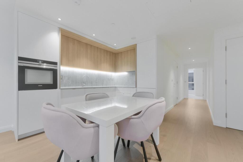 Apartment in London - View 2