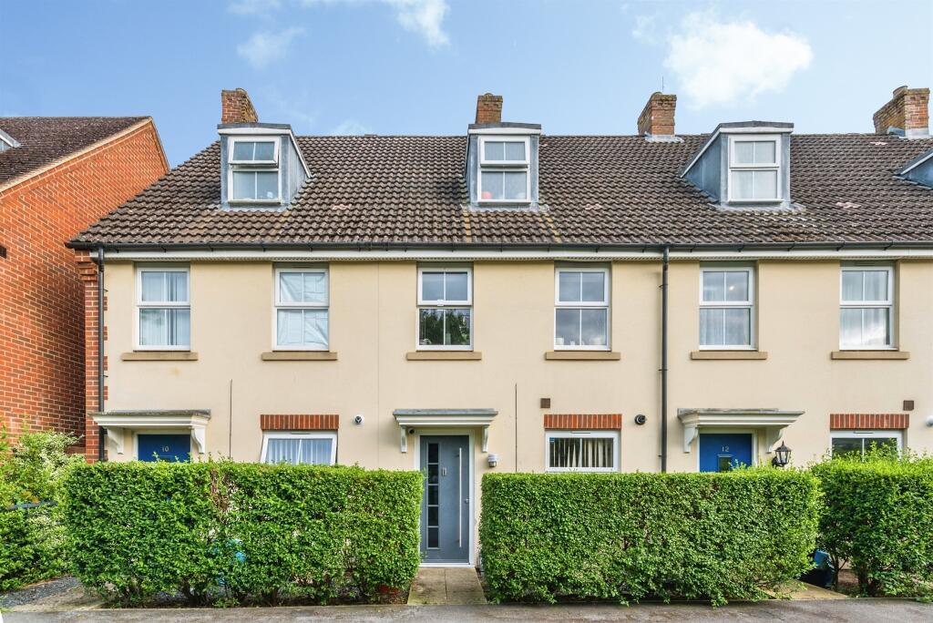 Lavinia Walk, Swindon, Swindon