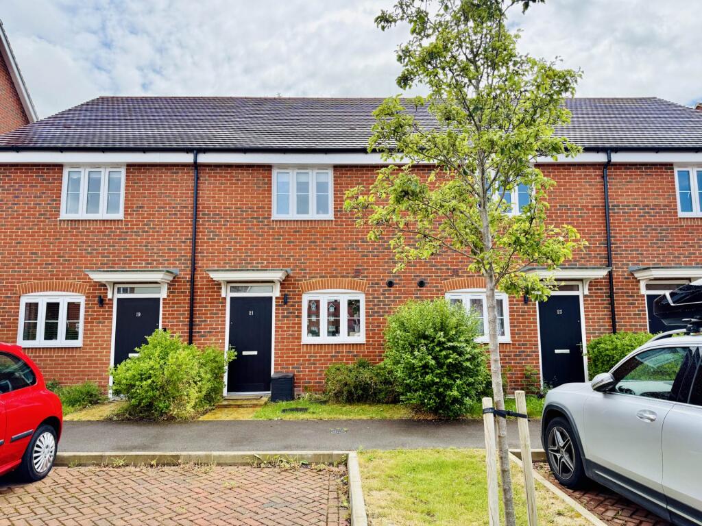 Main image of property: Elizabeth Road, Mongewell