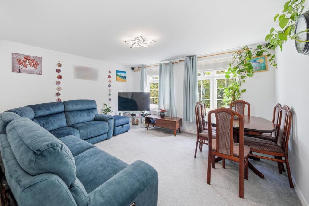 Main image of property: Corve Dale Walk, West Bridgford, Nottingham, Nottinghamshire, NG2