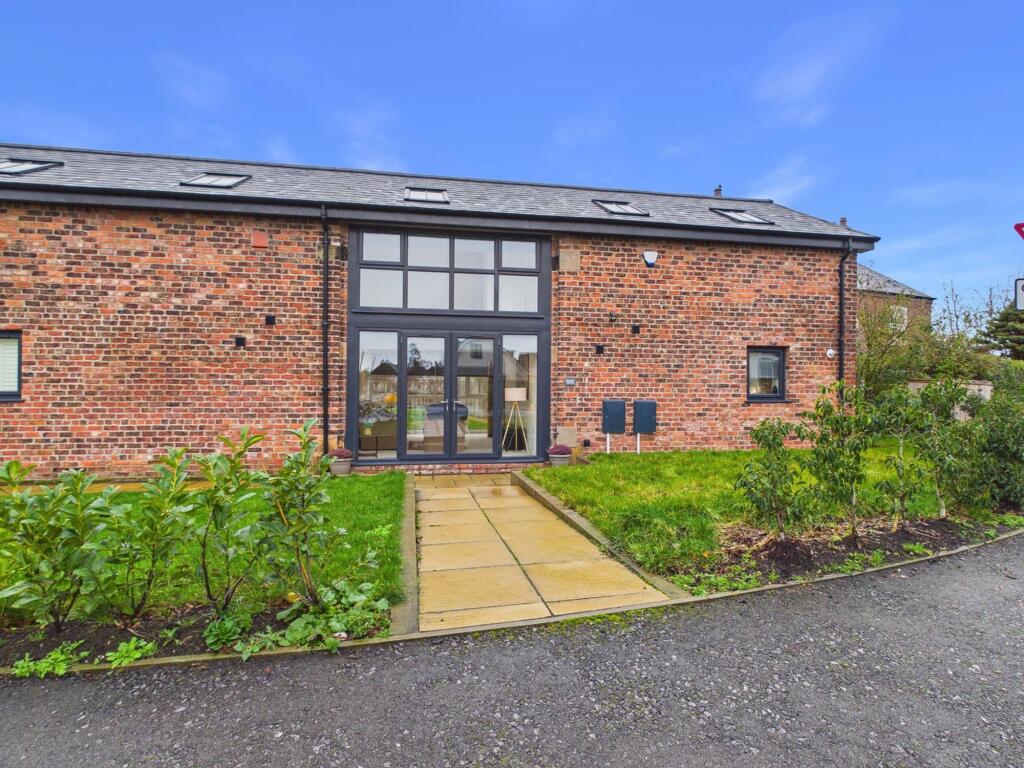 3-bed semi-detached on Chisnall Brook Close, Downholland, L39, £300,000