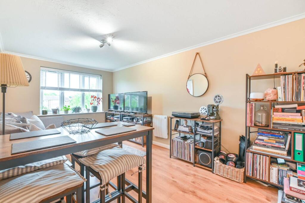 Main image of property: Sudbury Avenue, North Wembley, Wembley, HA0