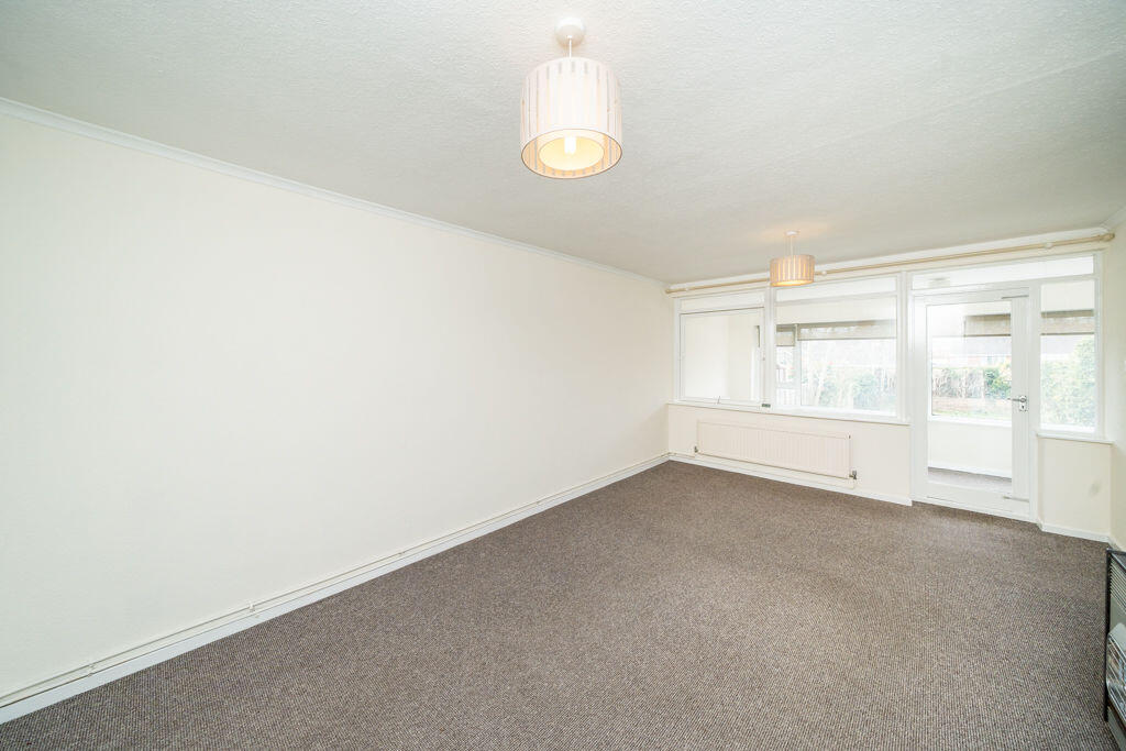 House in Dudley, Hawbush - More