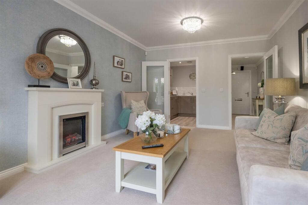 Apartment in Braintree, Witham - View 3