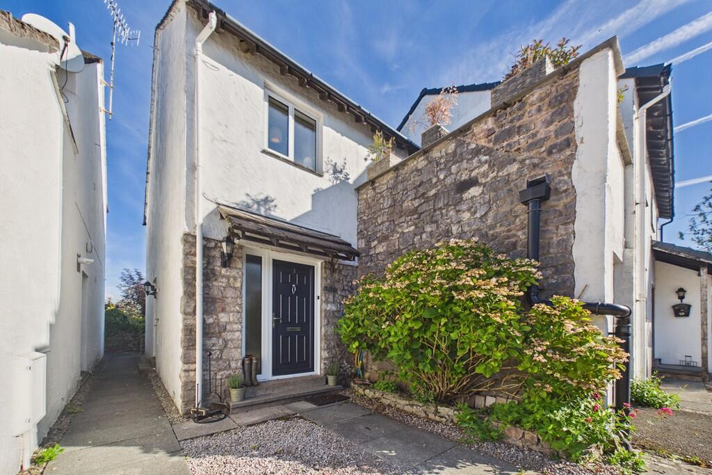 Main image of property: 3 Ackenthwaite Court, Milnthorpe, Cumbria, LA7 7DJ