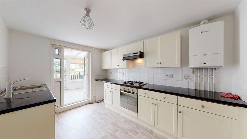 Apartment in Canterbury - View 5
