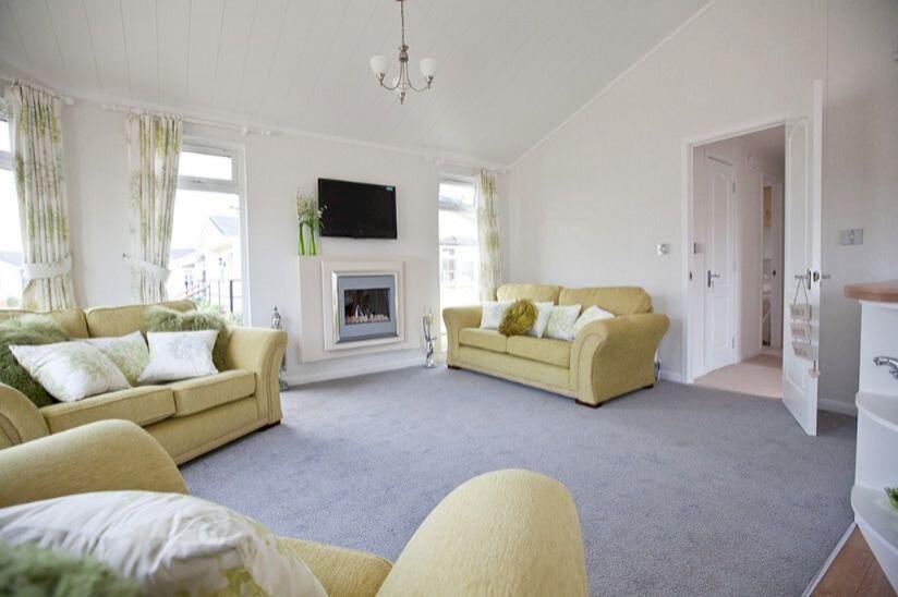 Two Bed Stately Albion Warwick (40x20), Strangers Holiday Park, Bradfield, Manningtree, Essex, CO11 2US photo 2
