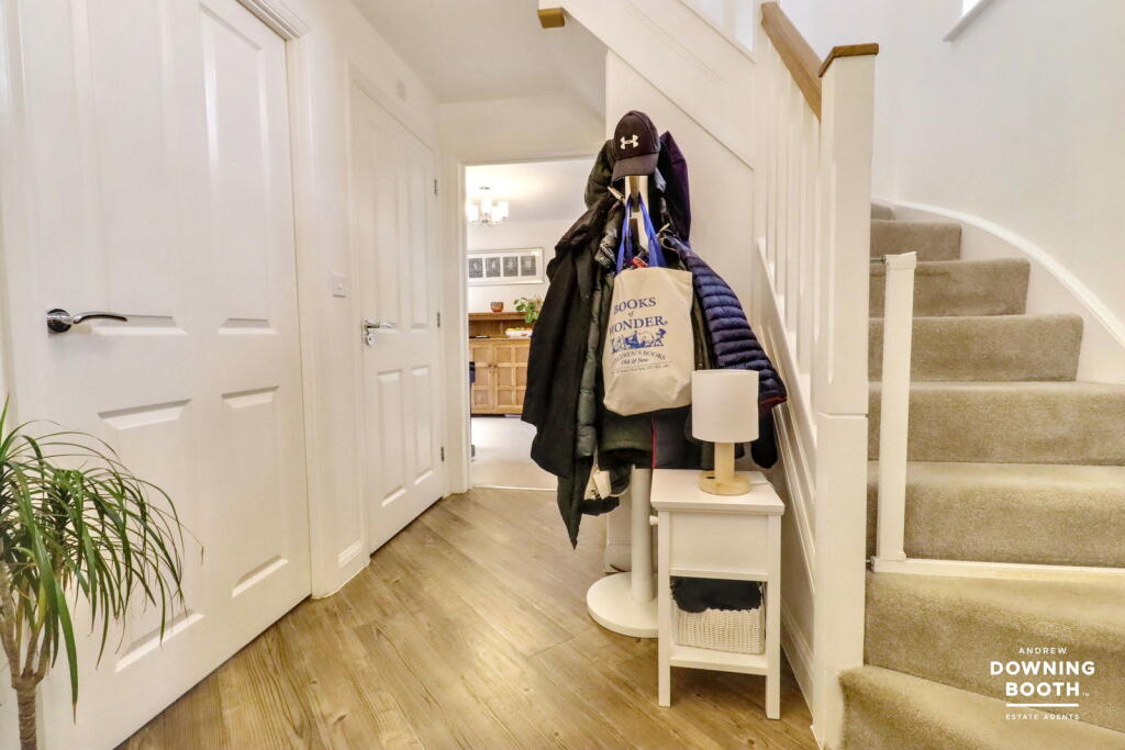 Taylor Way, Lichfield, WS13 6US -  Wonderful Three Bedroom Home photo 4