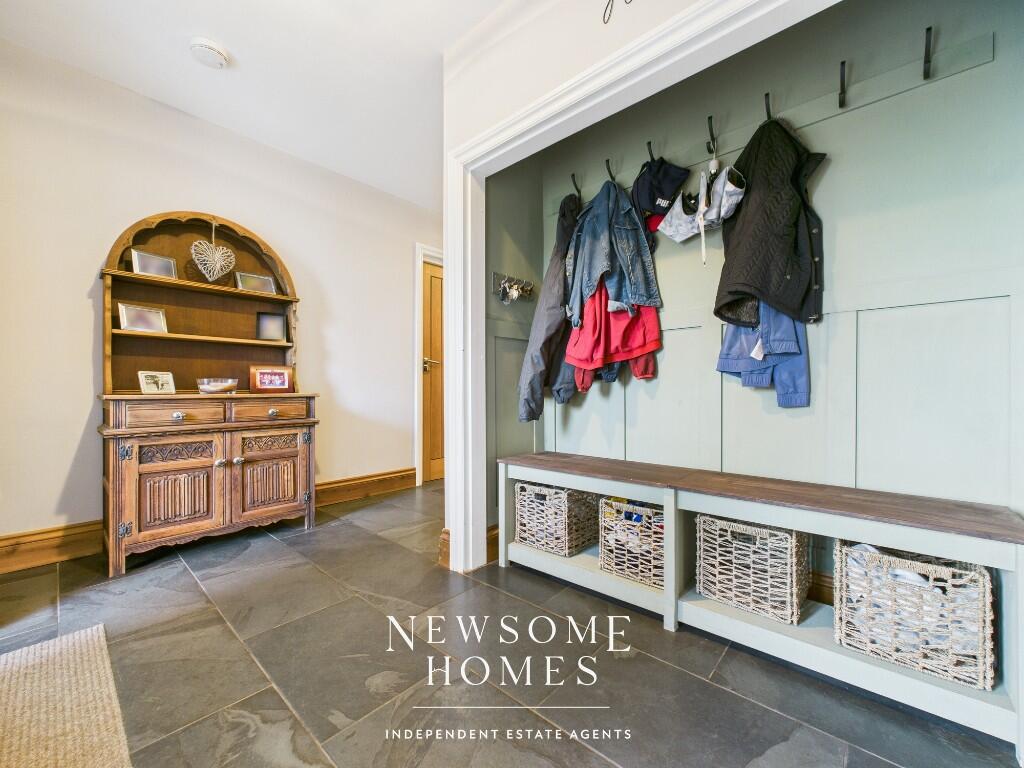 Brynford, Flintshire photo 3
