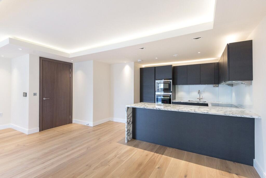 Apartment in London - More