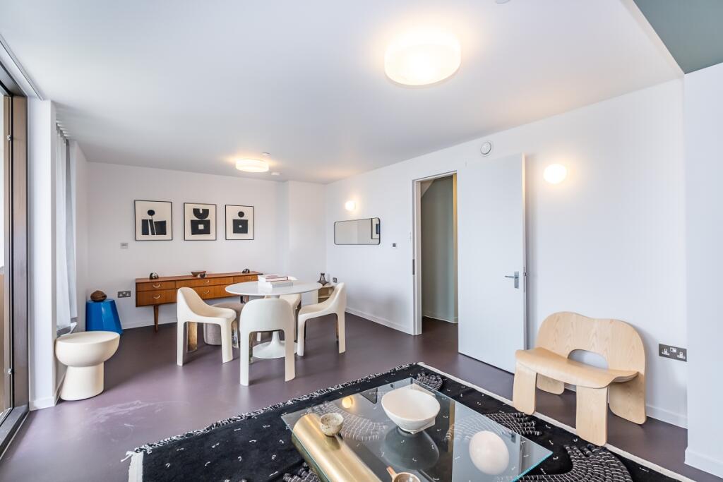 Main image of property: St Leonards Road London E14