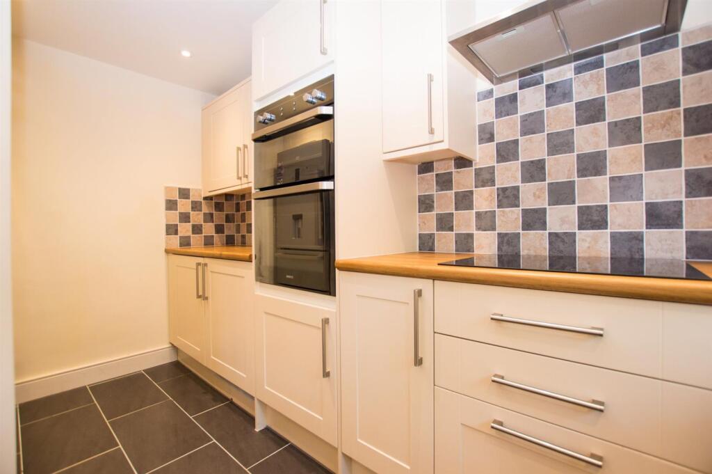 House in Watford - View 3