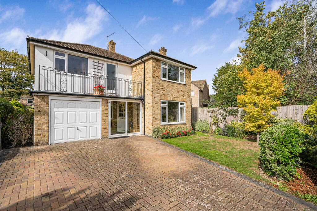 Main image of property: Home Close, Kidlington, OX5