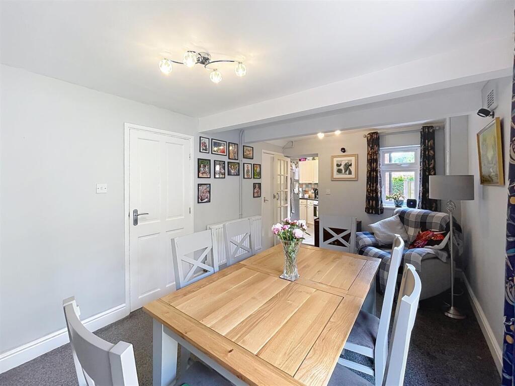 Woodcote Lane, Leek Wootton, Warwick photo 4