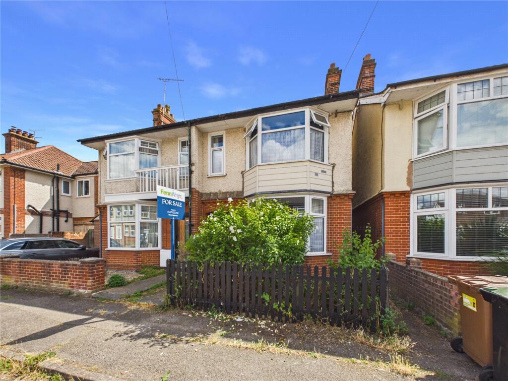 3-bed semi-detached on Lister Road, Ipswich, Suffolk, IP1, £250,000