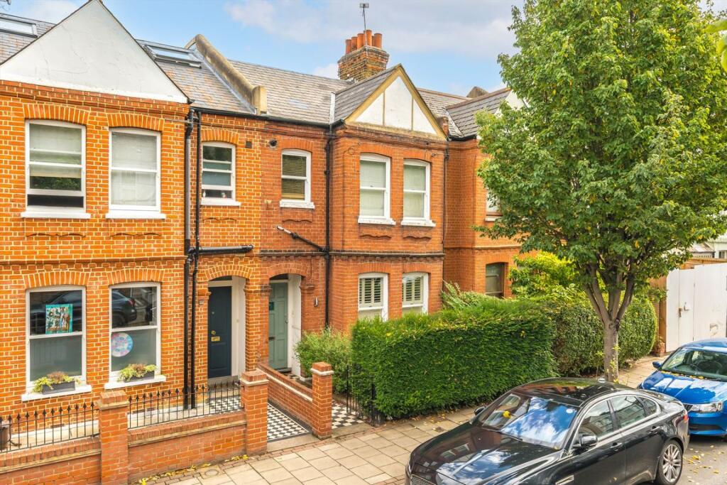 Apartment in London - More