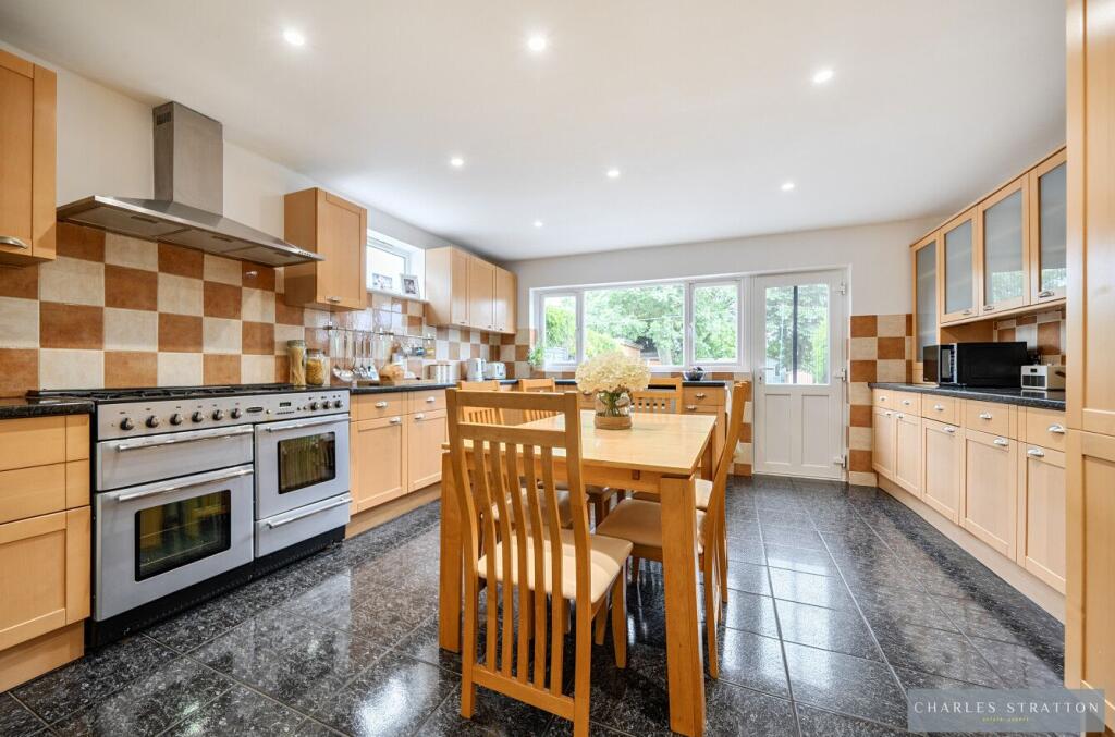 House in London - View 3