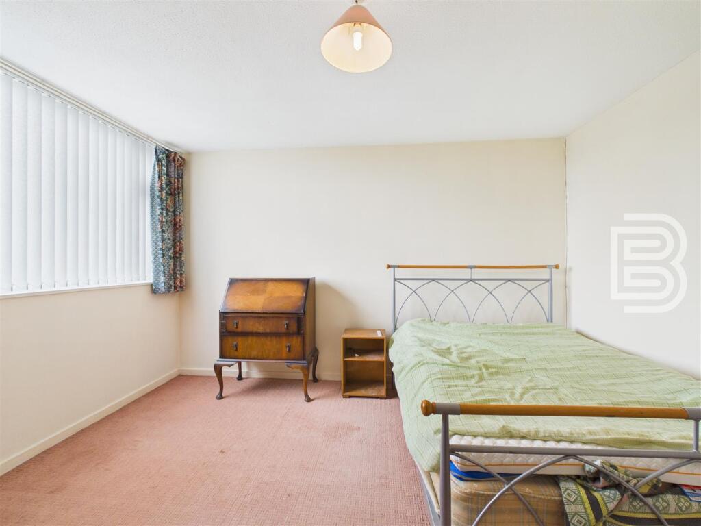 Great Balance, Brinklow, Rugby - More