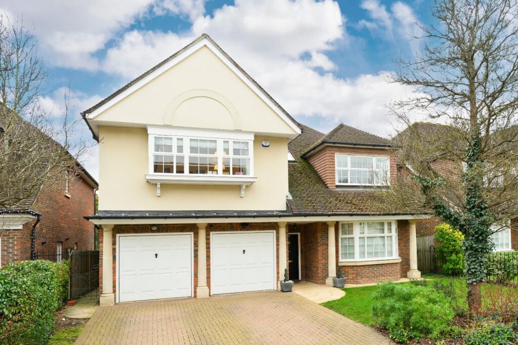 House in Elmbridge, Surrey
