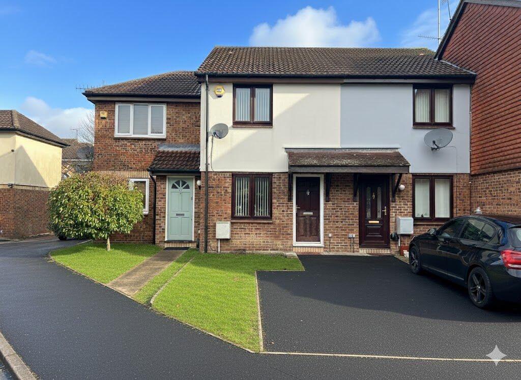 Main image of property: Elveden Close, Luton, Bedfordshire, LU2 7FF