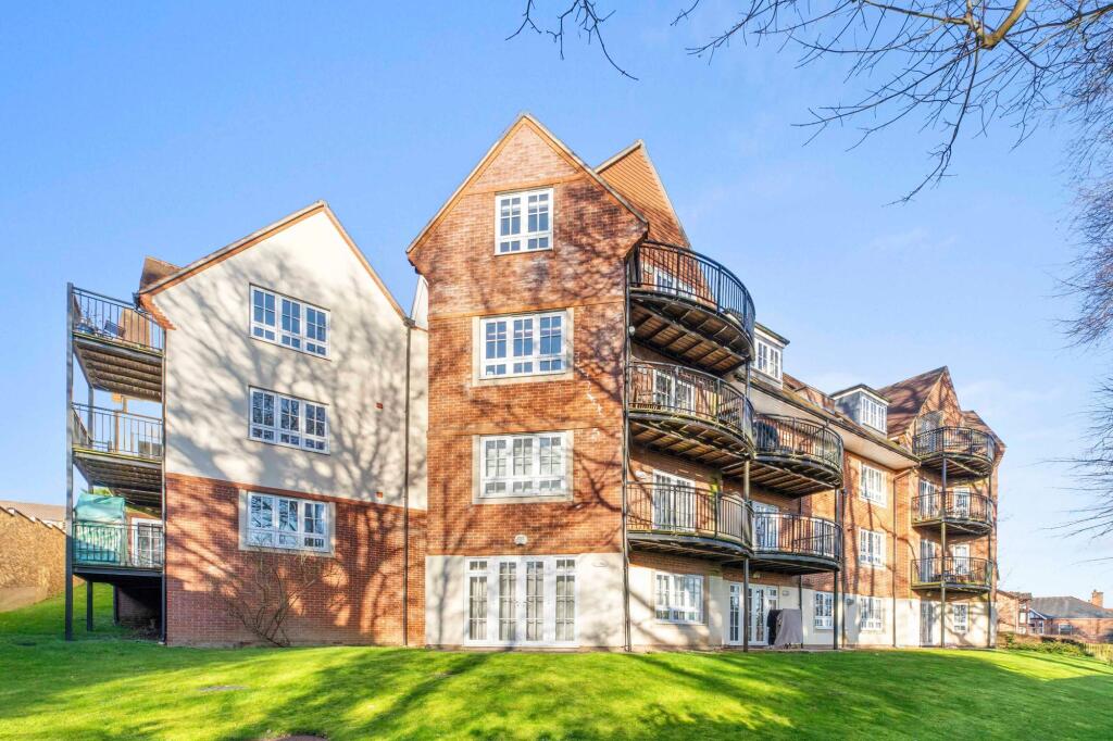 Main image of property: Rectory Avenue, High Wycombe, HP13