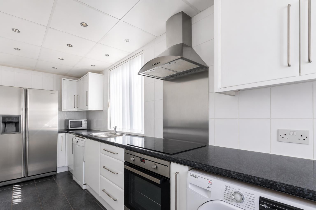 House in Cardiff, Pentrebane, Fairwater - View 4