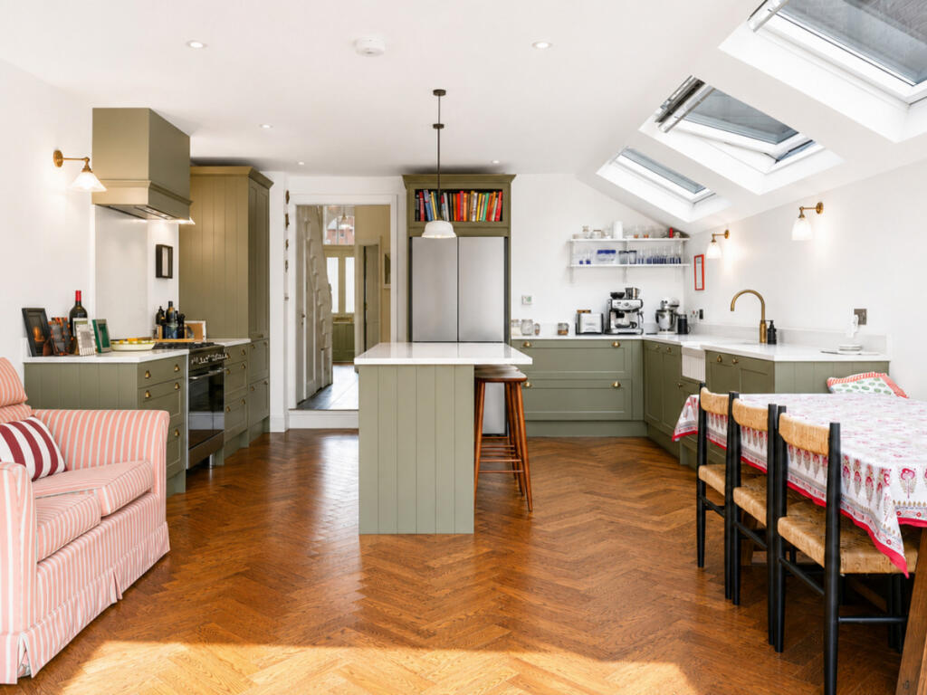 House in London, Queen's Park - View 3
