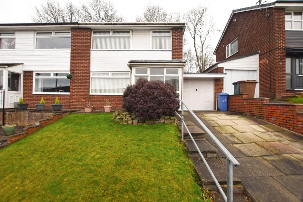 3-bed semi-detached on Compton Way, Middleton, Manchester, Greater Manchester, M24, £220,000