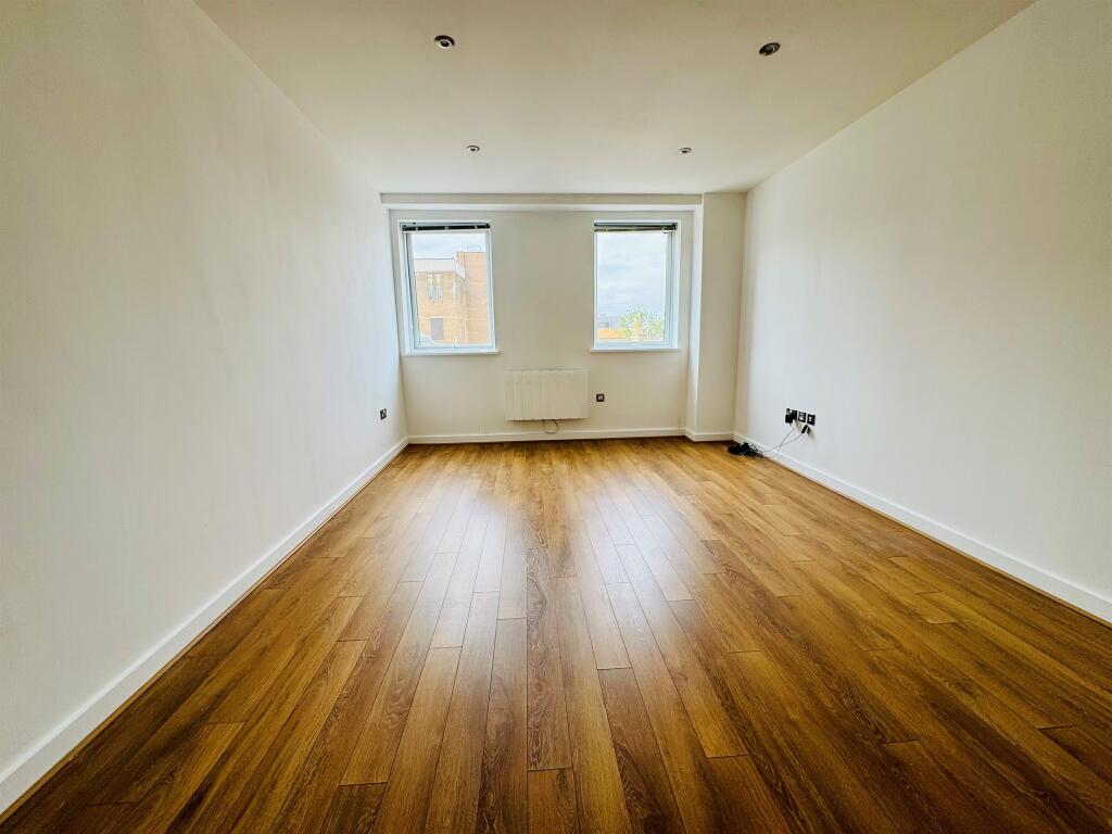Apartment in Peterborough, City of Peterborough - View 5