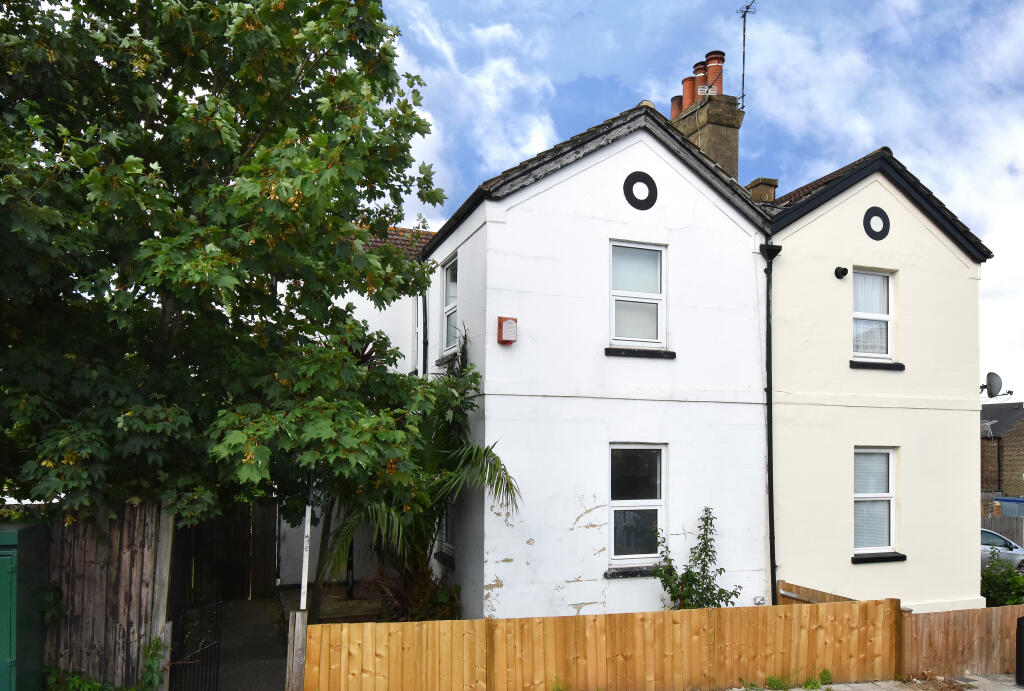 3-bed semi-detached on Honor Oak Park, £675,000