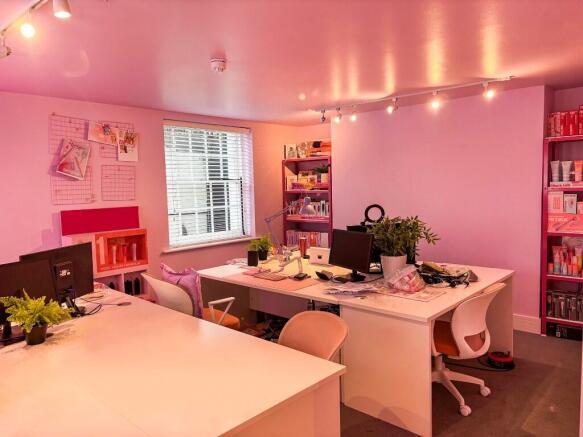 Suite 1