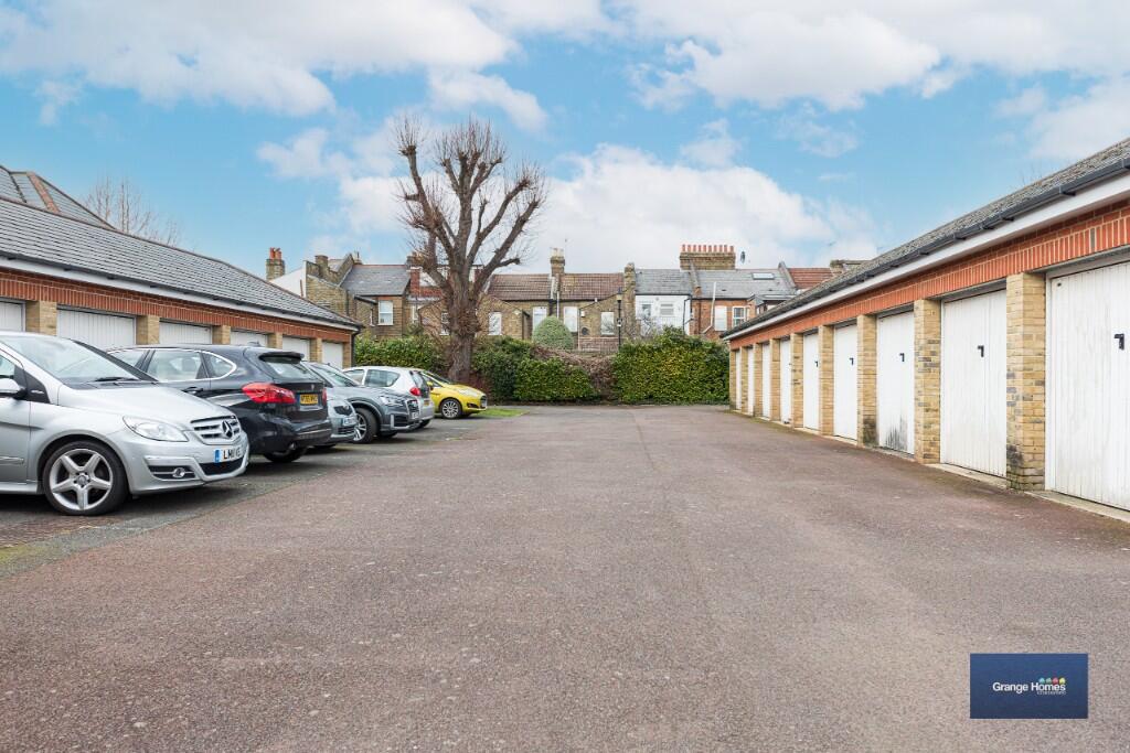 Main image of property: Gater Drive, London, EN2