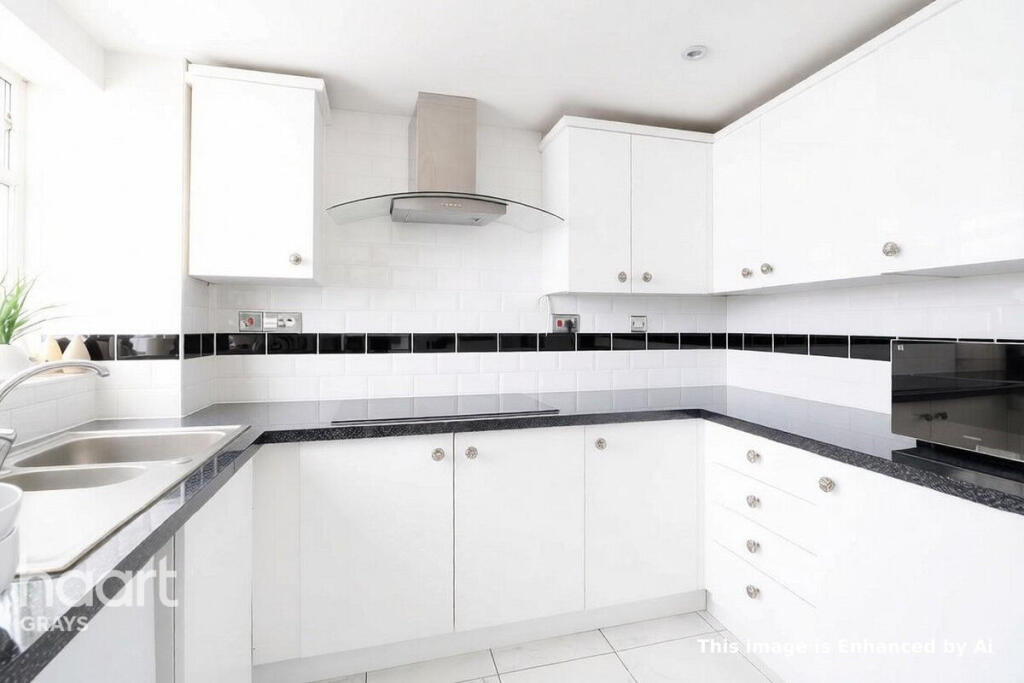 House in Romford - View 5