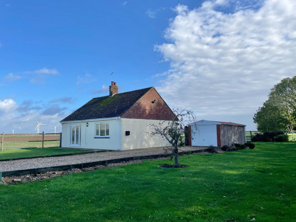 Main image of property: Reed Fen Farm Bungalow, Binnimoor Road, March