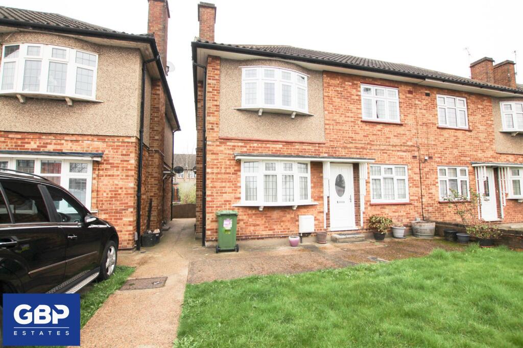 Main image of property: Station Road, Gidea Park, RM2