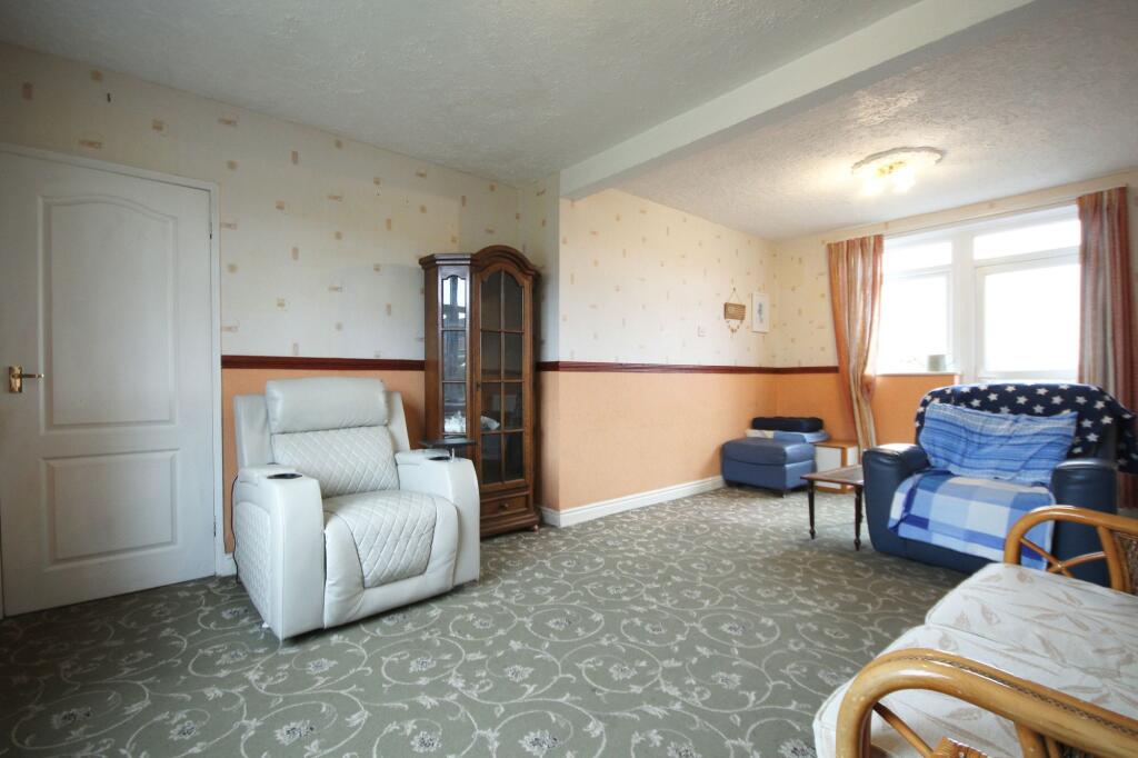 Elm Road, Weaverham, CW8 photo 4
