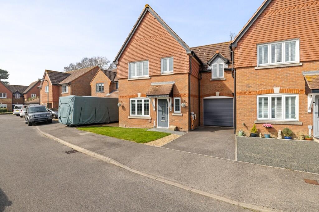 Main image of property: The Oaks, Aldwick, Bognor Regis, West Sussex, PO21