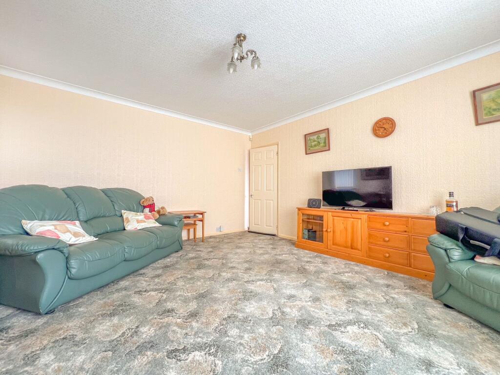 Hayes Road, Nuneaton, CV10 photo 4
