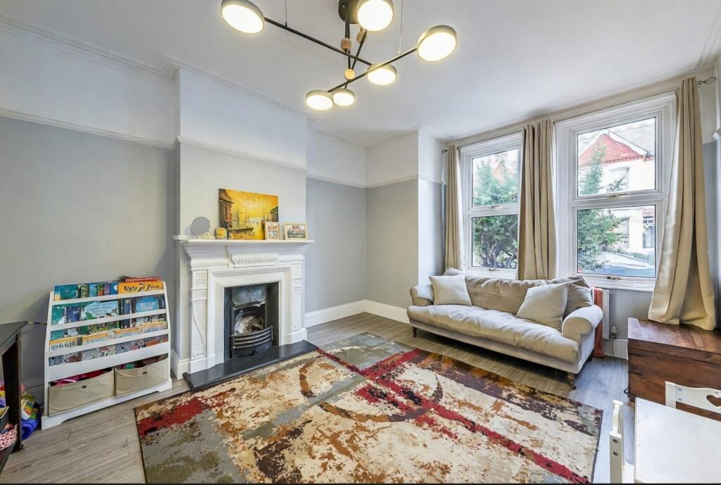 Main image of property: Oakmead Road, London, SW12