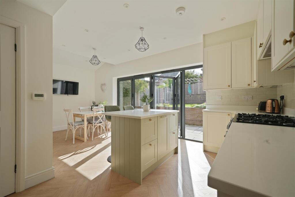 House in Sheffield, Meersbrook - View 3